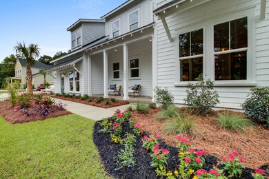 Front Porch/Yard