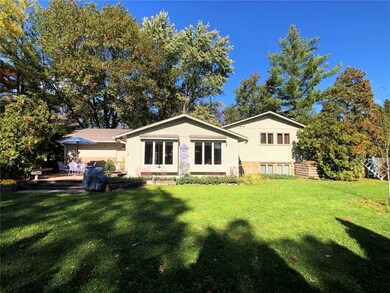 1025 Tipton Ln, Columbus, IN 47201 - photo 5