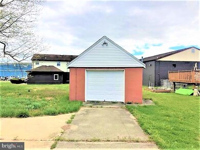 341 N Broad St, Penns Grove, NJ 08069 - photo 2