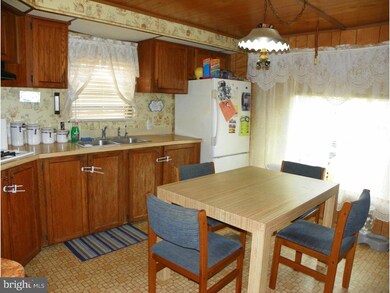 879 Clover Dr, Mullica Hill, NJ 08062 - photo 6