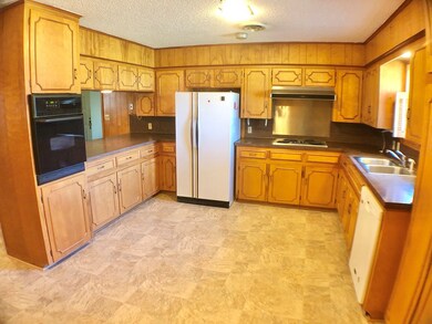 1814 County Road 166, Bay City, TX 77414 - photo 6