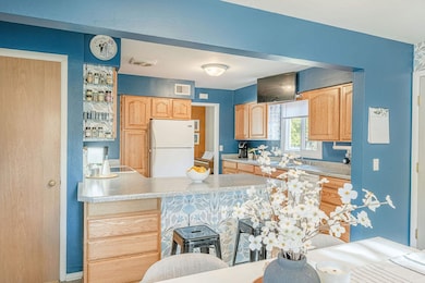 308 Nichols Rd, Monona, WI 53716 - photo 7