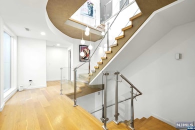 32 Shore Rd, Edgewater, NJ 07020 - photo 7