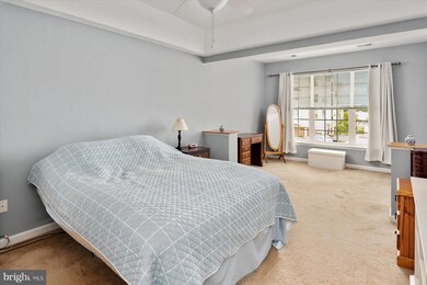 8609 Wintergreen Ct unit 201, Odenton, MD 21113 - photo 2