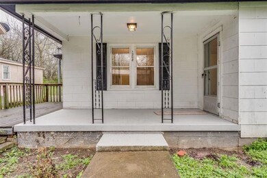 1208 School St, Columbia, TN 38401 - photo 4