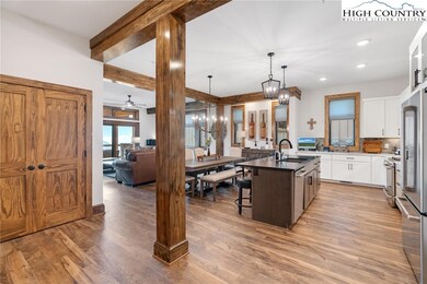 133 Canyon Gap unit B-2, Blowing Rock, NC 28605 - photo 7