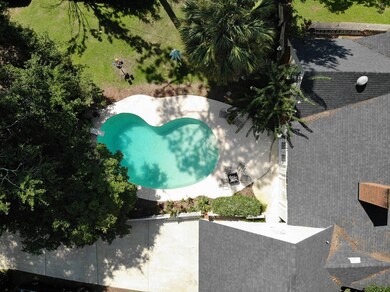 2616 Ridgewood Ln, Albany, GA 31707 - photo 2