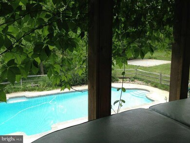 12055 Deer Path Ln, Linden, VA 22642 - photo 2