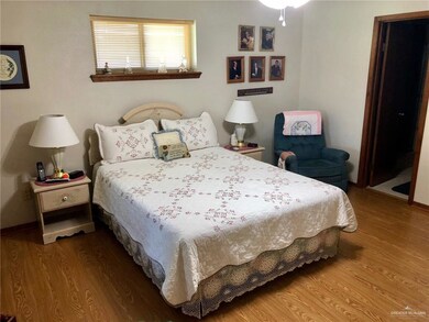 843 Palm Dr, Alamo, TX 78516 - photo 7