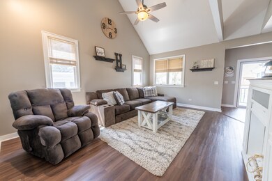 210 S Randall Rd, Aurora, IL 60506 - photo 3