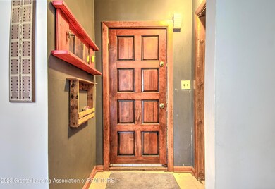 2111 S Martin Luther King jr Blvd, Lansing, MI 48910 - photo 7