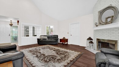 654 Laurel Ridge Dr, Columbus, OH 43230 - photo 4