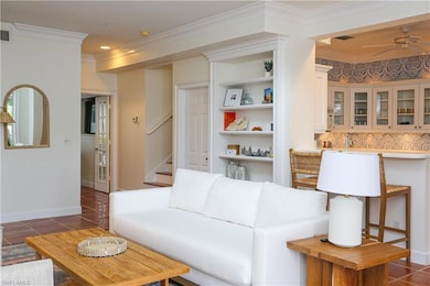 1136 6th St S unit 5, Naples, FL 34102 - photo 3