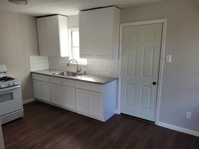 9319 Kelburn Dr unit 1, Houston, TX 77016 - photo 4