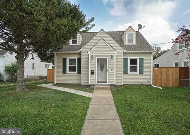 904 Nichols Dr, Laurel, MD 20707 - photo 2