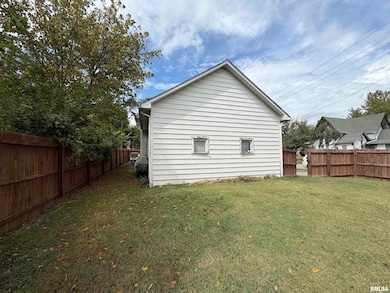 1020 Girard St, Metropolis, IL 62960 - photo 4