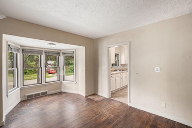 1346 Eureka St, Lansing, MI 48912 - photo 6