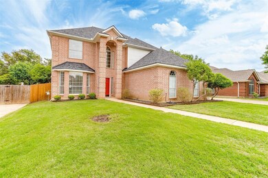 1652 Oak Creek Dr, Hurst, TX 76054 - photo 2