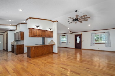 19038 Farm Road 2020, Aurora, MO 65605 - photo 7