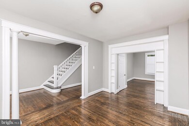 306 Lyndhurst St, Baltimore, MD 21229 - photo 6