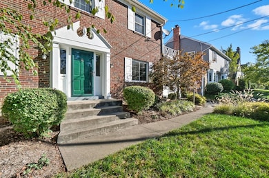 1096 Sunnyslope Dr, Cincinnati, OH 45229 - photo 4