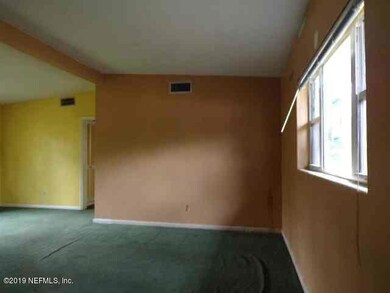 2829 Parr Ct E, Jacksonville, FL 32216 - photo 2