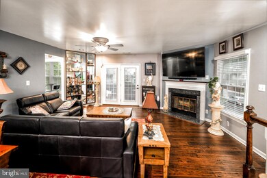 4110 Churchman Way unit 2-18, Woodbridge, VA 22192 - photo 7