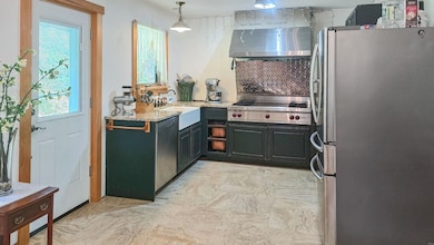 60 Fletcher Ln, Hartford, VT 05001 - photo 7