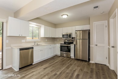 007-photo-kitchen-10888536