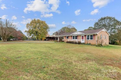 2916 Lake Dr, Shelby, NC 28152 - photo 4