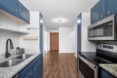 1911 Viking Dr NW unit 10, Rochester, MN 55901 - photo 7