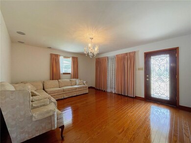 Living Room/Dining Room