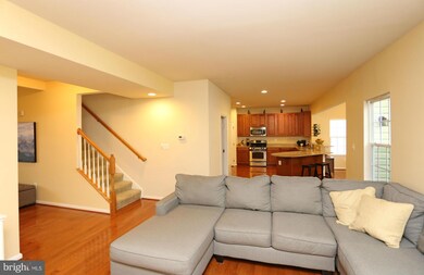 1928 Oden Ct, Sykesville, MD 21784 - photo 4