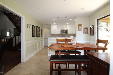428 Holiday Hill Cir E, Jacksonville, FL 32216 - photo 5