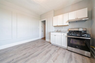 117 Corbin Ave unit 401, Jersey City, NJ 07306 - photo 6