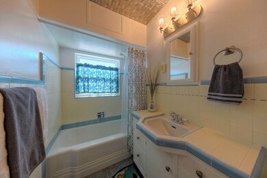 2602EWhitton008