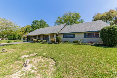 201NoahSt-2