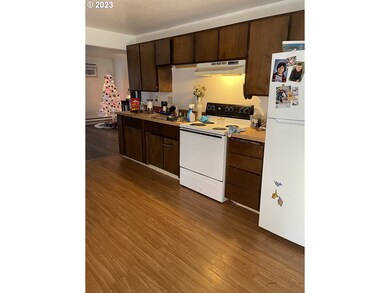 912 SE 2nd St, Pendleton, OR 97801 - photo 3