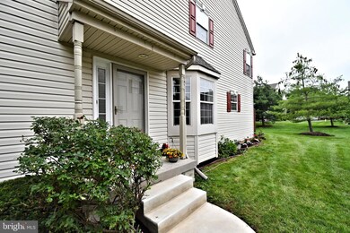 316 Wheatfield Cir, Hatfield, PA 19440 - photo 4