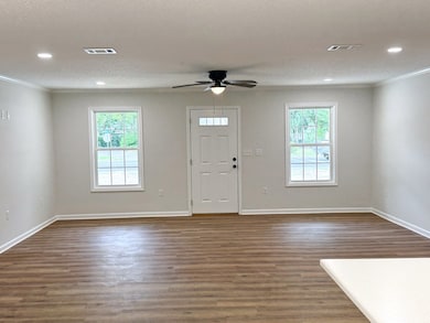 808 Satilla Blvd, Waycross, GA 31501 - photo 2