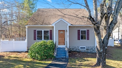 1572 Bridge St, Dracut, MA 01826 - photo 2