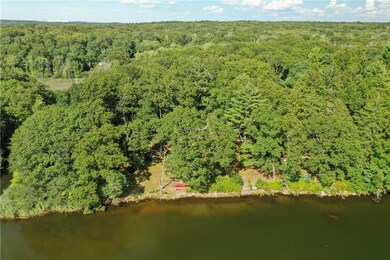 960 Gilbert Stuart Rd, Saunderstown, RI 02874 - photo 5