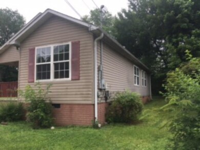 122 Booker St, Jackson, TN 38301 - photo 6