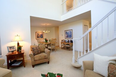 152 Welwyn Ct unit E, Lake Bluff, IL 60044 - photo 5