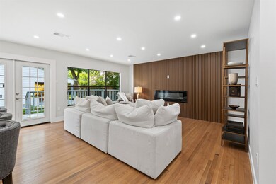 722 W 38th St, Houston, TX 77018 - photo 6