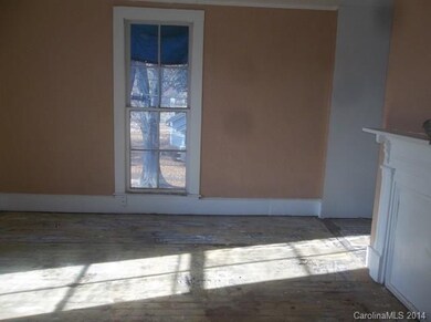 528 W Sharpe St, Statesville, NC 28677 - photo 6