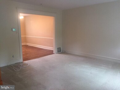 110 Whitman Ave, Collingswood, NJ 08108 - photo 2