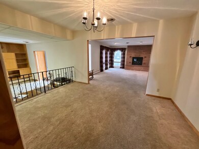 1410 Locust St, Sutherland, NE 69165 - photo 5