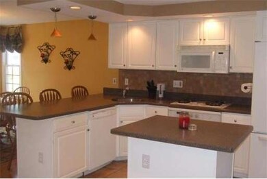 16 Magnolia Dr, Rockland, MA 02370 - photo 2