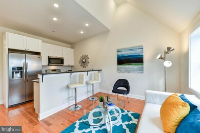 332 18th Place NE unit 3, Washington, DC 20002 - photo 3